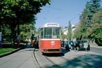 Wien Wiener Linien SL 41 (c5 1407+ E2 4007) XVIII, Währing, Pötzleinsdorf, Pötzleinsdorfer Straße / Max-Schmidt-Platz am 22. Oktober 2010. - Scan eines Farbnegativs. Film: Kodak Advantix 200-2. Kamera: Leica C2. 