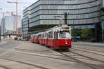 Wien Wiener Linien SL D (E2 4030 (SGP 1979) + c5 1419 (Bombardier-Rotax 1978)) III, Landstraße / X, Favoriten, Arsenalstraße am 1.