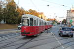 Wien Wiener Linien SL 49 (c4 1356 + E1 4554 (Beide Straßenbahnfahrzeuge: Bombardier-Rotax, vorm.