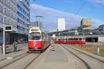 Wien Wiener Linien SL D (E2 4019 + c5 1419) X, Favoriten, Karl-Popper-Straße / Alfred-Adler-Straße (Endstation) am 14.