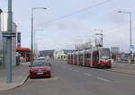 Wien Wiener Linien SL 26 (B 610) XXI, Floridsdorf, Jedlesee, Prager Straße / Rasmussengasse am 12. Feber / Februar 2019. - Die kurze Jedleseer Seitenstraße Rasmussengasse erhielt 1939 ihre Bezeichnung nach dem dänischen Ethnologen und Grönlandforscher Knud Rasmussen (1879 bis 1939).