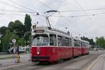 Wien Wiener Linien E2 4077 + c5 1471 als Linie 25 bei der Haltestelle Arminenstraße, 27.05.2019