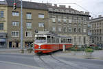 Wien: Die Wiener Straßenbahnen vor 50 Jahren: SL 10 (E 4425 (Lohnerwerke 1962)) XIV, Penzing, Hadikgasse / Kennedybrücke am 28. August 1969. - Scan eines Farbnegativs. Film: Kodak Kodacolor X. Kamera: Kodak Retina Automatic II.