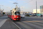 Wien Wiener Linien SL 26 (E1 4855 (SGP 1976) + c4 1326 (Bombardier-Rotax 1975)) XXI, Floridsdorf, Jedlesee, Prager Straße / Autokaderstraße am 17.