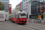 Wien Wiener Linien SL 30 (E1 4861 (SGP 1976) + c4 1342 (Bombardier-Rotax 1975)) XXI, Floridsdorf, Franz-Jonas-Platz am 18.