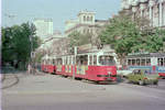 Wien Wiener Stadtwerke-Verkehrsbetriebe / Wiener Linien: Gelenktriebwagen des Typs E1: Motiv: E1 4472 (Lohnerwerke 1967) auf der SL AK.