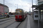 Wien Wiener Linien SL 18 (c5 1486 + E2 4086 (Hersteller und Baujahre: Bombardier-Rotax, vorm. Lohnerwerke 1987 bzw. SGP 1988)) IV, Wieden / X, Favoriten, Wiedner Gürtel / Arsenalstraße / Prinz-Eugen-Straße (Hst. Quartier Belvedere) am 30. November 2019.