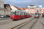 Wien Wiener Linien SL 30 (c4 1326 (Bombardier-Rotax, vorm. Lohnerwerke, 1975) + E1 4858 (SGP 1976)) / SL 31 (B1 727) XXI, Floridsdorf, Stammersdorf, Bahnhofplatz am 29. November 2019.