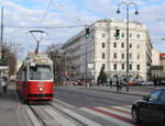 Wien Wiener Linien SL D (E2 4008 (SGP 1978)) I, Innere Stadt, Universitätsring (Hst.