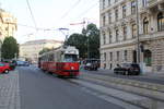 Wien Wiener Stadtwerke-Verkehrsbetriebe / Wiener Linien: Gelenktriebwagen des Typs E1: Motiv: E1 4513 (Lohnerwerke 1972) + c4 1338 (Bombardier-Rotax, vorm.