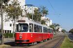 E2 4057 + c5 1457 in der Brünner Straße kurz vor der Haltestelle Hanreitergasse.