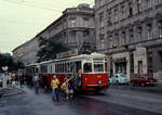 Wien Wiener Stadtwerke-Verkehrsbetriebe (WVB) SL 132 (F 731 (SGP 1964)) XX, Brigittenau, Klosterneuburger Straße / Wallensteinstraße im Juli 1977.