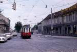 Wien Wiener Stadtwerke-Verkehrsbetriebe (WVB) SL 25 (M 4038 (Simmeringer Waggonfabrik 1928)) XXII, Donaustadt, Kagran, Wagramer Straße / Donaufelder Straße im Juli 1975.