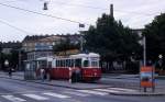 Wien Wiener Stadtwerke-Verkehrsbetriebe (WVB) SL 31/5 (F 748 (SGP 1964)) XX, Brigittenau, Höchstädtplatz im Juli 1975.