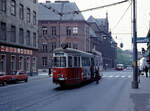 Wien Wiener Stadtwerke-Verkehrsbetriebe (WVB) SL O (E1 4762 (SGP 1971)) X, Favoriten, Gudrunstraße / Laxenburger Straße am 2. Mai 1976.