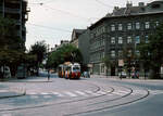 Wien Wiener Stadtwerke-Verkehrsbetriebe (WVB) SL 10 (E 4435 (Lohnerwerke 1963)) XVI, Ottakring, Gutraterplatz im Juli 1977.