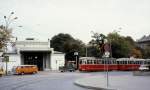 Wien WVB SL E2 (L 537 + l 1779 + l ?) U-Bahnhaltestelle Stadtpark / Johannesgasse / Lothringerstrasse im Oktober 1979.