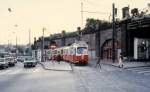 Wien WVB SL 64 (E2 4016 + c5 1415) Gumpendorfer Grtel / Stadtbahn Gumpendorfer Strasse im Oktober 1979.