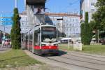 Wien Wiener Linien SL 52 (A1 102) Mariahilfer Strasse / Westbahnhof am 8. Juli 2014.