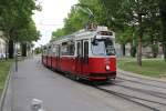 Wien Wiener Linien SL 18 (E2 4318) Neubaugürtel / Westbahnhof am 10.