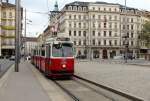 Wien Wiener Linien SL 1 (E2 4078) Schwarzenbergplatz am 1.