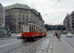 Wien Wiener Stadtwerke-Verkehrsbetriebe SL B (M 4017 + m + m) Aspernbrücke am 27.