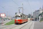 Wien WVB SL 9 (SGP E 4617) Mariahilfer Gürtel / Mariahilfer Straße / Westbahnhof am 1. September 1969. - Scan von einem Farbnegativ.