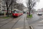 Wien Wiener Linien SL 1 (E2 4034 + c5 1434) Franz-Josefs-Kai / Postgasse am 18. Februar 2016.