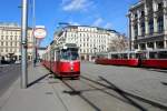 Wien Wiener Linien SL D (E2 4006) Schwarzenbergplatz am 20.