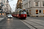 Wien Wiener Linien SL 2 (E2 4043 + c5 1443) Josefstädter Straße / Landesgerichtsstraße am 19.