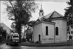 Kapelle mit Schleife - Die Wendeschleife der Wiener Straßenbahnlinie 43 Neuwaldegg in Wien-Dornbach nimmt die St.