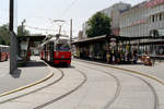 Wien WVB SL 26 (E1 4821 + c2 1004) XXI, Floridsdorf, Franz-Jonas-Platz im Juli 1992.