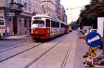 TW 4658 mit Beiwagen auf der Linie D der Wiener Straßenbahn, 15.08.1984