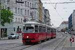 Wien Wiener Linien E1 4552 + c4 1361 als Linie 5 bei der Haltestelle Franz-Josefs-Bahnhof, 27.05.2019