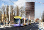 Graz     Graz Linien Variobahn 230  Reininghaus  als Linie 4 nach Reininghaus, UNESCO-Esplanade, 29.11.2021 