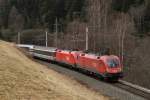 1116 159 und 1116 074 mit OEC 163 bei Waldele (Roppen) [22.02.2008]