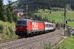 ÖBB 1293 177 mit ROLA von Brennersee nach Wörgl Terminal Nord hier bei der Talfahrt kurz nach dem Bahnhof St. Jodok am Brenner. Aufgenommen am 23.07.2021