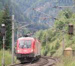 1116 075-1  Schweiz  durchfhrt mit EC 87  Tiepolo  gleich die Schleife St.Jodok.