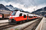 4746 033 wartet im Bahnhof Lienz, auf die Abfahrt als S1 4262 (Lienz - Villach Hbf).