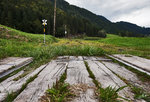 Sieht man sich die Gailtalbahn bei diesem kleinen Feldwegübergang zwischen Waidegg und Kirchbach im Gailtal an, kann man sich wohl denken, wie es um die Bahn steht.