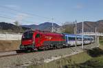 1216 29 mit Railjet bei Stübing am 31.10.2017.