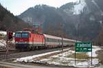 1144 007 zieht am 1.03.2013 Intercity 610 zwischen Pernegg und Bruck/Mur durchs Murtal.