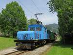 Lok E4 der Breitenauerbahn mit einem Personenzug aus Richtung Magnesitwerk in St. Jakob Breitenau eingetroffen am 10.06.2019