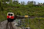 Leider verschlechterte sich das Wetter zwischenzeitlich. Bei Puchenstuben gab es allerdings wieder latenten Sonnenschein, als die E14 der NOVÖG mit ihrem Sonderzug das Heugraben Viadukt überquerte (11. Mai 2019).