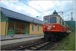 Der R 6837 wurde am 22.6.2010 von der 1099 016 bespannt und ich konnte den Zug im Bahnhof Loich ablichten.