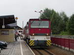 Lok 81 schiebt den Zug 3317 von Krimml kommend nach Zell am See; Bahnhof Mittersill, 02.09.2019  