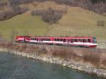 Vs82 (Gmeinder-lok) mit 2 wagen am Hst.