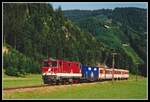 2095 010 fährt am 14.08.2000 mit R6926 bei Kogelsbach durchs Ybbstal.