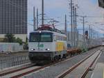 Graz. Die Steiermarkbahn 1142 578 zog am 21.07.2020 einen Leercontainerzug durch Graz Don Bosco Richtung Kalsdorf.