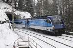 1216 237 hat am 29.12.2014 mit ihrem Zug soeben den Kartnerkogel-Tunnel durchfahren.